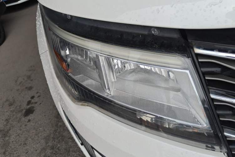 Used Ford Explorer 2017 2.3T Fashion Edition Right Front Headlight