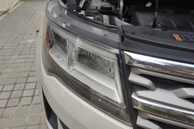 Used Ford Explorer 2017 2.3T Elite Edition Right Front Headlight