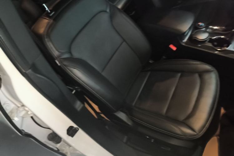 Used Ford Explorer 2017 2.3T Elite Edition Right Front Seat