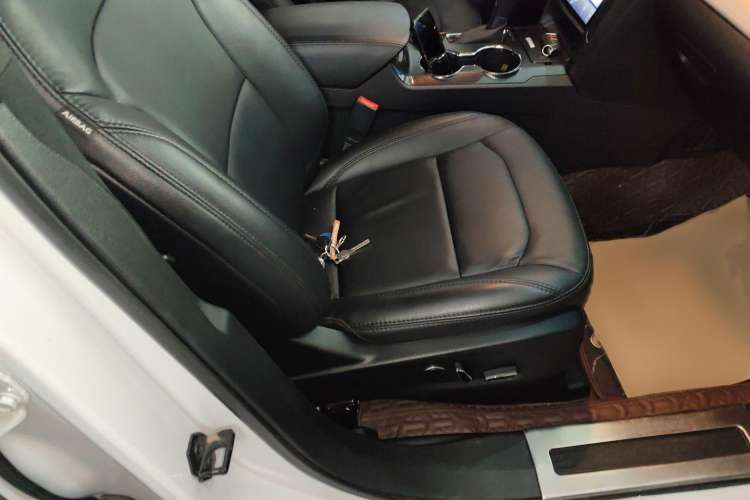 Used Ford Explorer 2017 2.3T Fashion Edition Right Front Seat