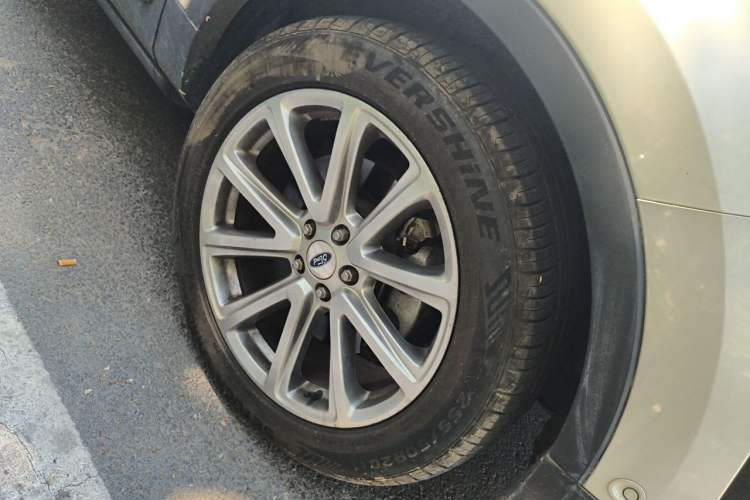 Used Ford Explorer 2017 2.3T Elite Edition Right Front Wheel Hub