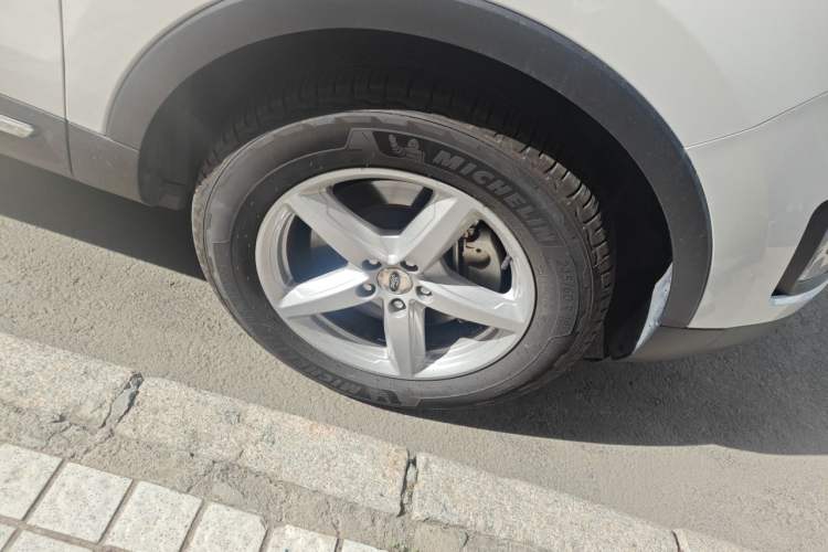 Used Ford Explorer 2017 2.3T Fashion Edition Right Front Wheel Hub