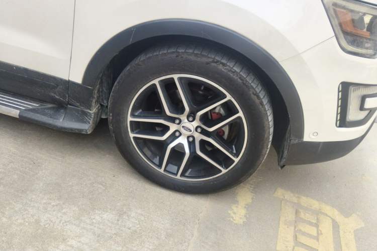 Used Ford Explorer 2017 3.5T Sport Edition Right Front Wheel Hub