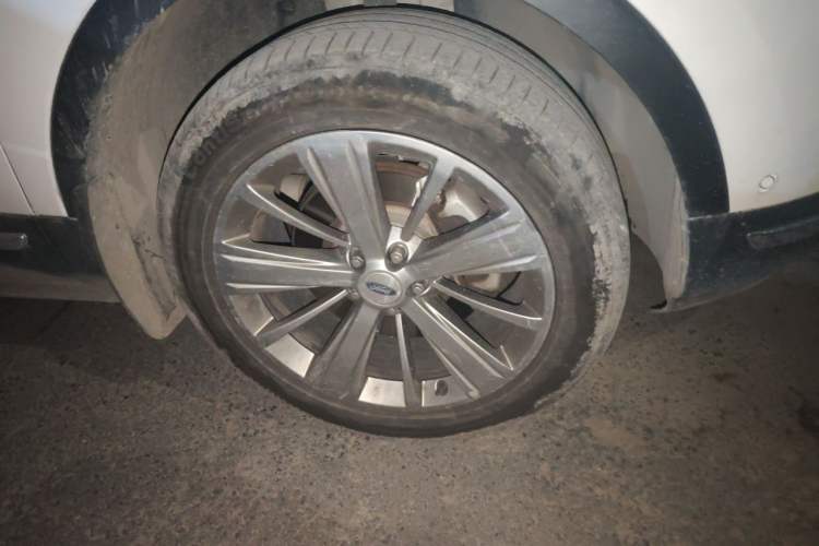 Used Ford Explorer 2017 3.5T Elite Edition Right Front Wheel Hub