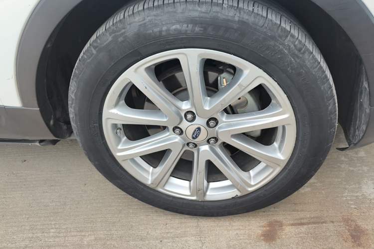 Used Ford Explorer 2017 3.5T Elite Edition Right Front Wheel Hub