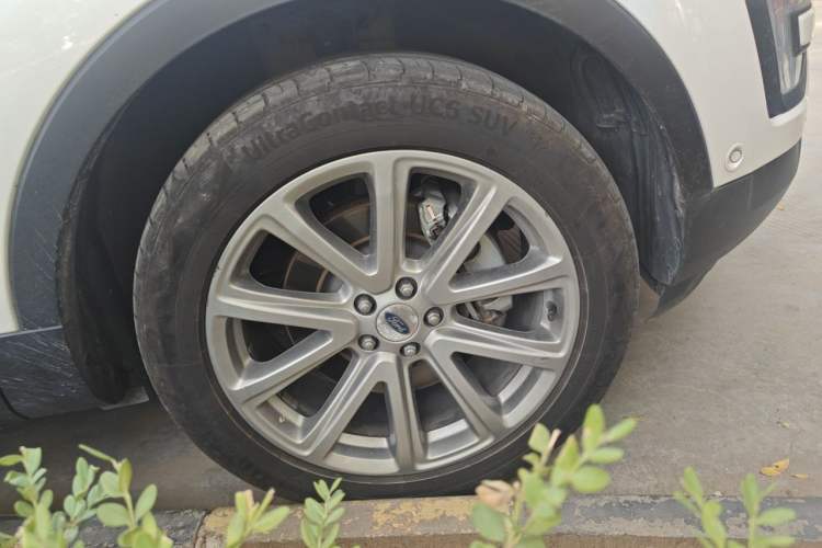 Used Ford Explorer 2017 3.5T Elite Edition Right Front Wheel Hub