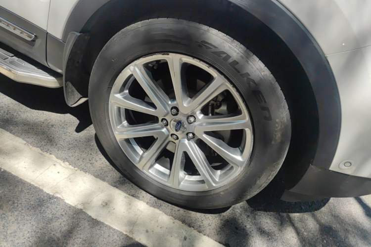 Used Ford Explorer 2017 2.3T Elite Edition Right Front Wheel Hub