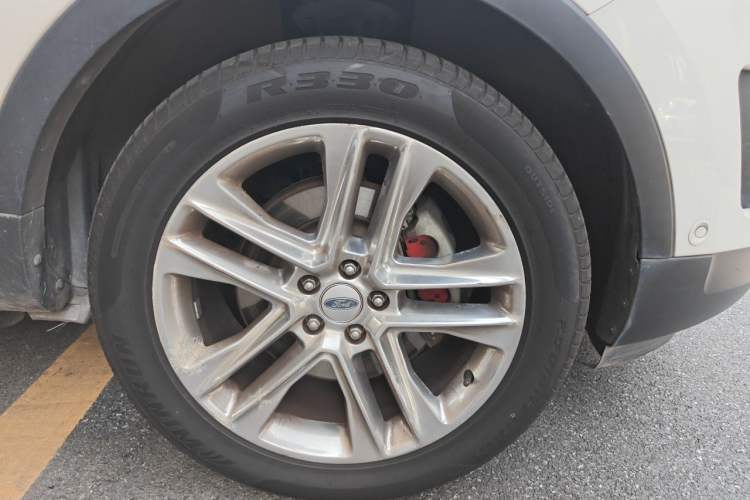 Used Ford Explorer 2017 2.3T Elite Edition Right Front Wheel Hub