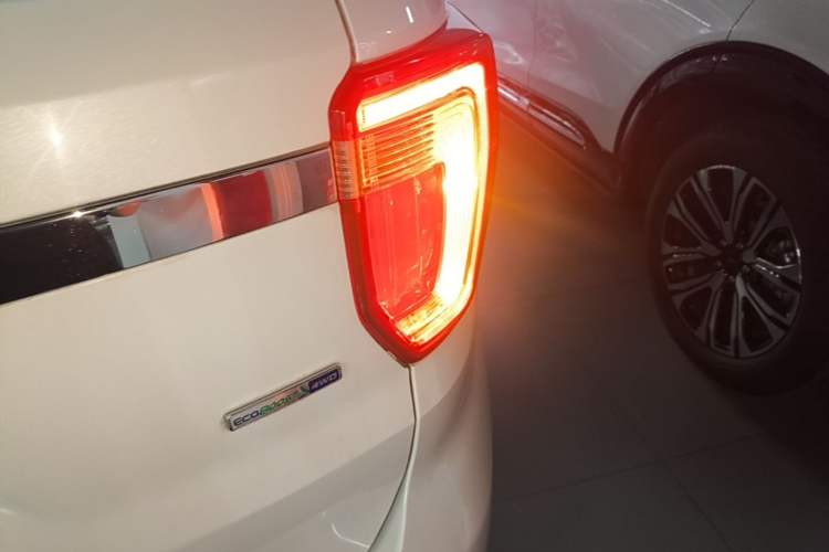Used Ford Explorer 2017 2.3T Elite Edition Right Rear Taillight