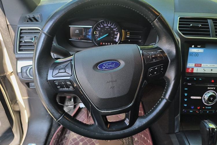 Used Ford Explorer 2017 2.3T Elite Edition Steering Wheel