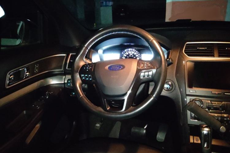Used Ford Explorer 2017 2.3T Fashion Edition Steering Wheel