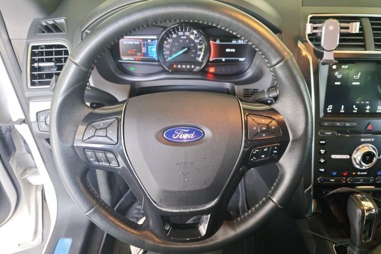 Used Ford Explorer 2017 2.3T Elite Edition Steering Wheel