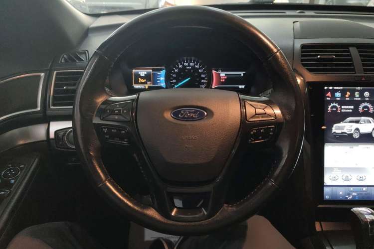 Used Ford Explorer 2017 2.3T Fashion Edition Steering Wheel