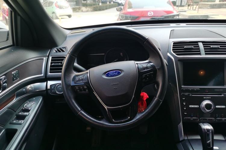 Used Ford Explorer 2017 3.5T Elite Edition Steering Wheel