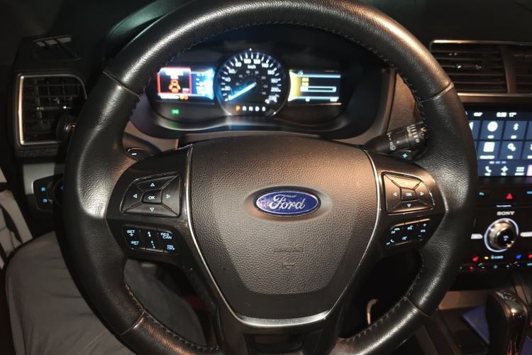 Used Ford Explorer 2017 2.3T Elite Edition Steering Wheel