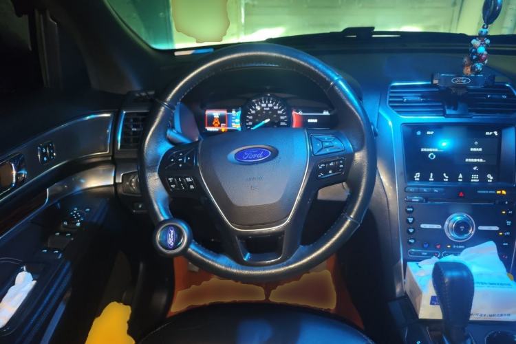 Used Ford Explorer 2017 3.5T Elite Edition Steering Wheel
