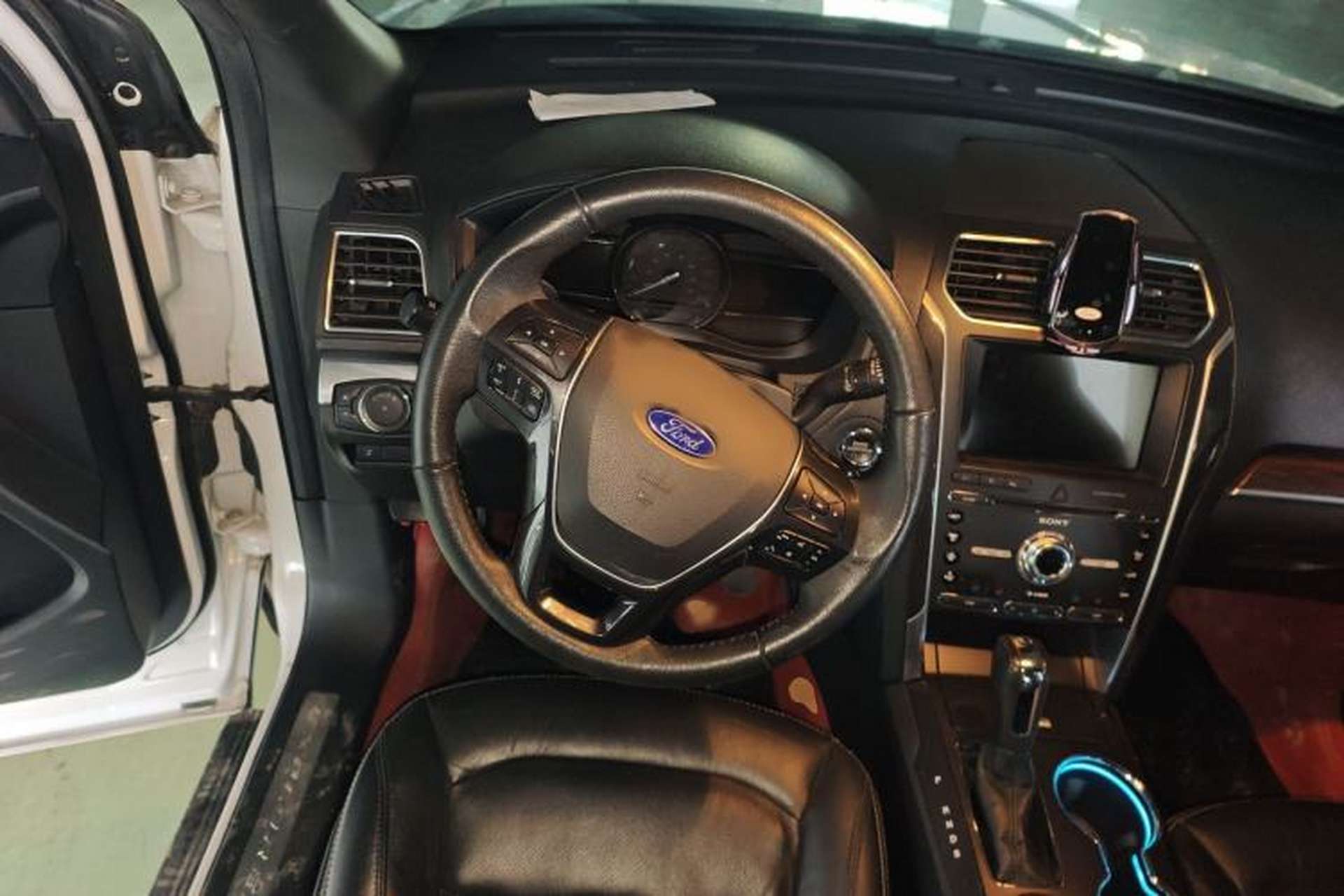 Used Ford Explorer 2017 2.3T Elite Edition Steering Wheel