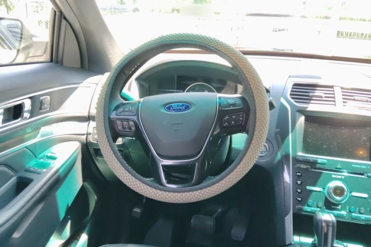 Used Ford Explorer 2017 2.3T Elite Edition Steering Wheel