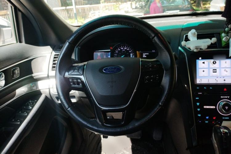 Used Ford Explorer 2017 2.3T Elite Edition Steering Wheel