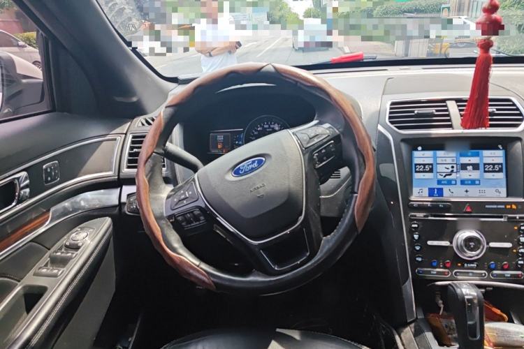 Used Ford Explorer 2017 2.3T Elite Edition Steering Wheel