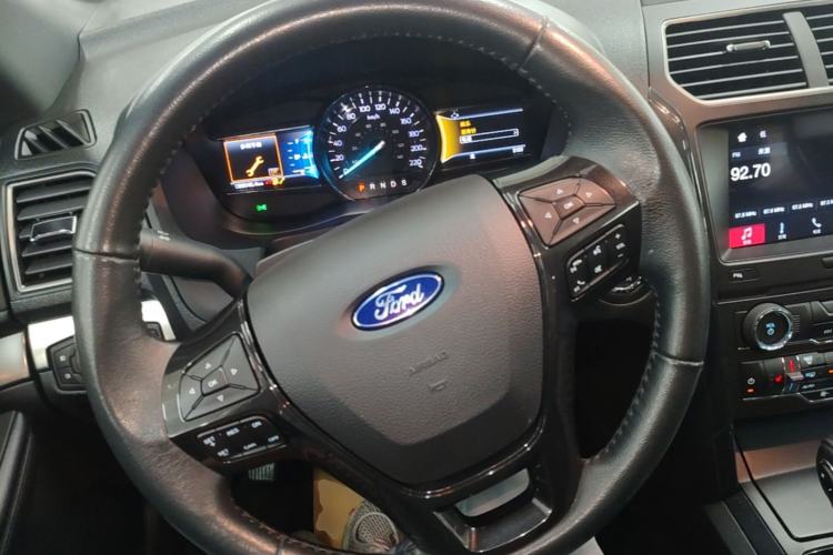 Used Ford Explorer 2017 2.3T Fashion Edition Steering Wheel