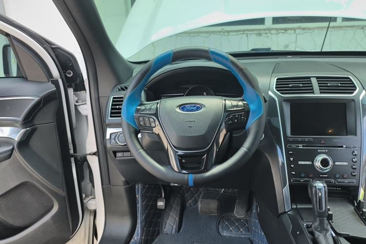 Used Ford Explorer 2017 3.5T Elite Edition Steering Wheel