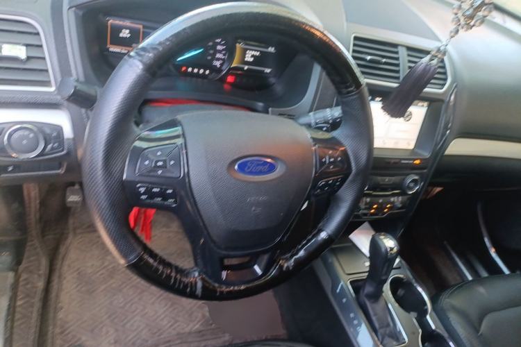 Used Ford Explorer 2017 2.3T Fashion Edition Steering Wheel