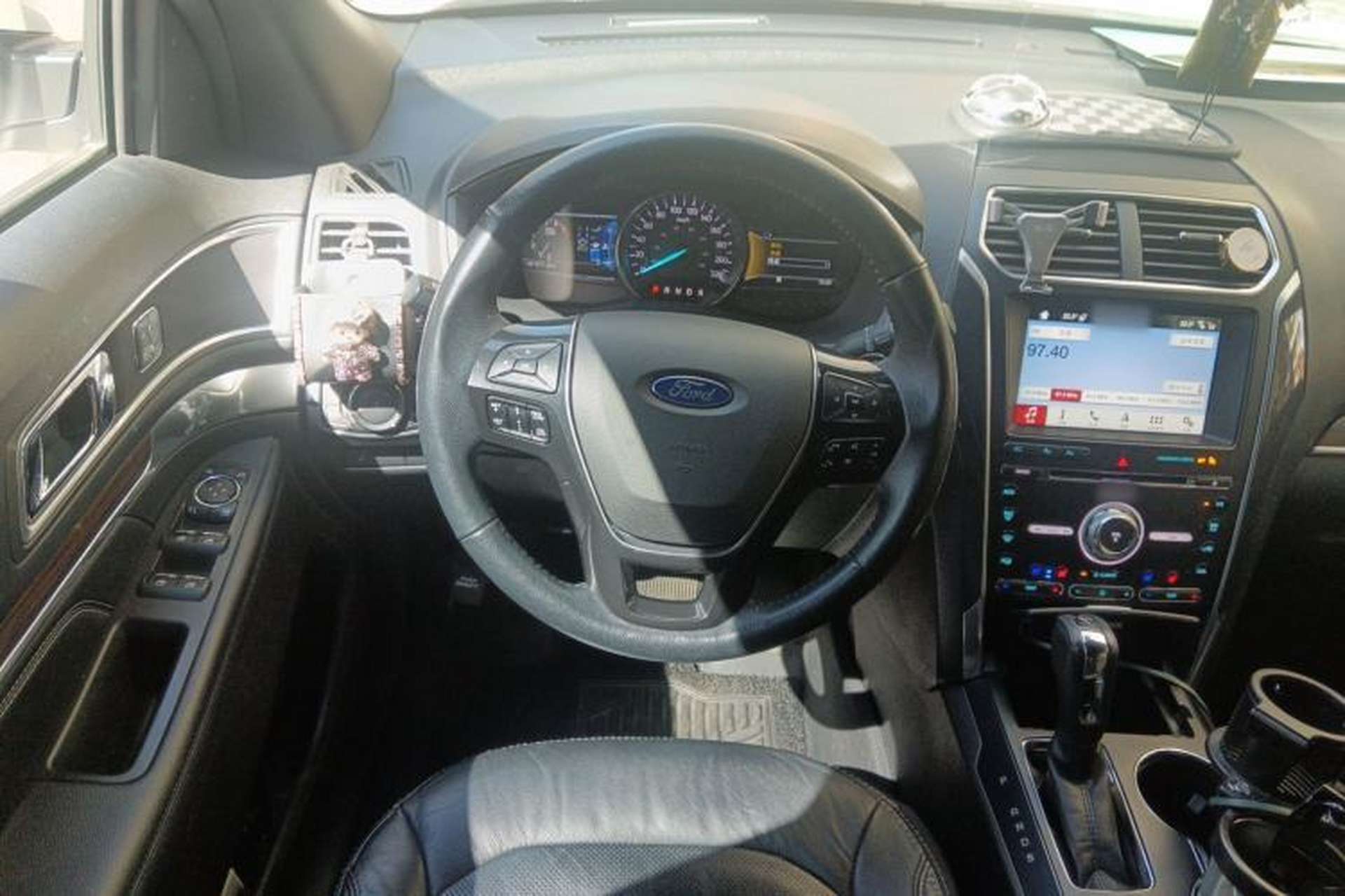 Used Ford Explorer 2017 2.3T Elite Edition Steering Wheel