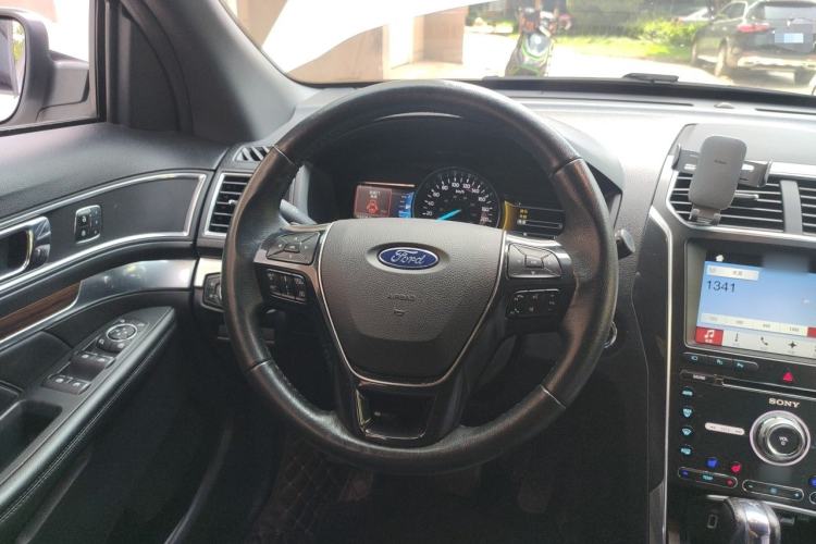 Used Ford Explorer  Steering Wheel