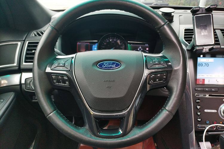 Used Ford Explorer 2017 2.3T Elite Edition Steering Wheel