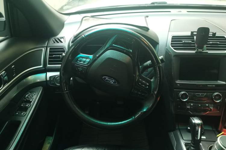 Used Ford Explorer 2017 2.3T Fashion Edition Steering Wheel