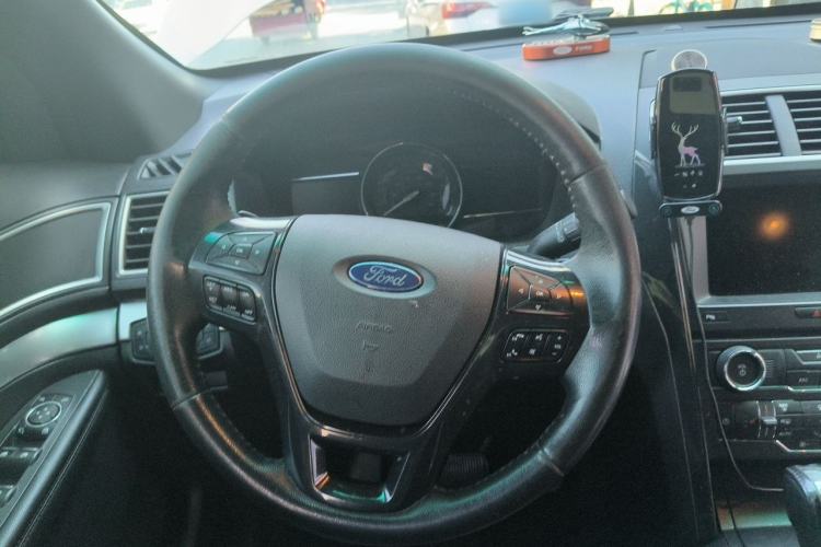 Used Ford Explorer 2017 2.3T Fashion Edition Steering Wheel