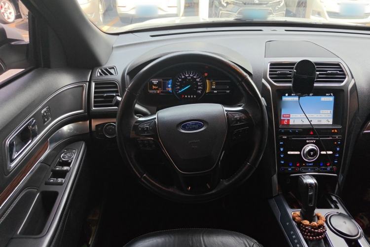 Used Ford Explorer 2017 2.3T Elite Edition Steering Wheel