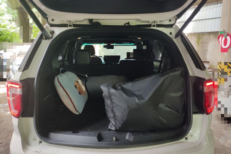 Used Ford Explorer 2017 2.3T Elite Edition Trunk