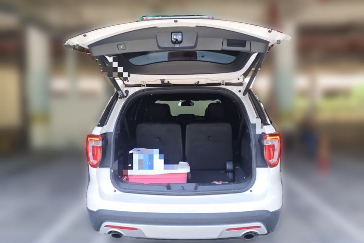 Used Ford Explorer 2017 2.3T Elite Edition Trunk