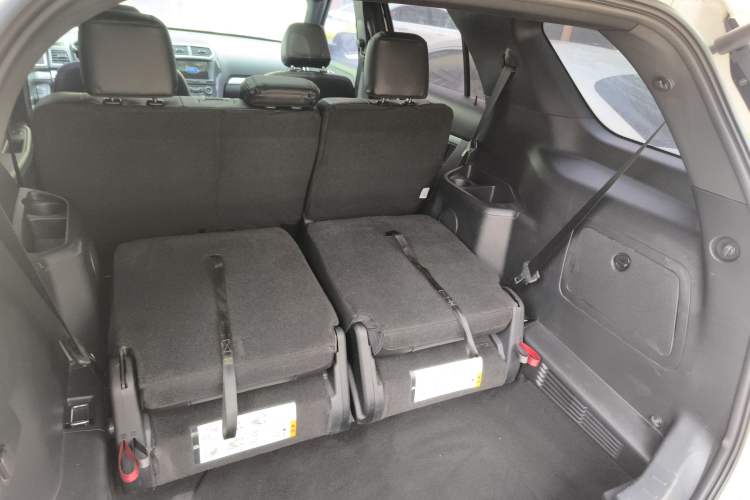 Used Ford Explorer 2017 2.3T Fashion Edition Trunk