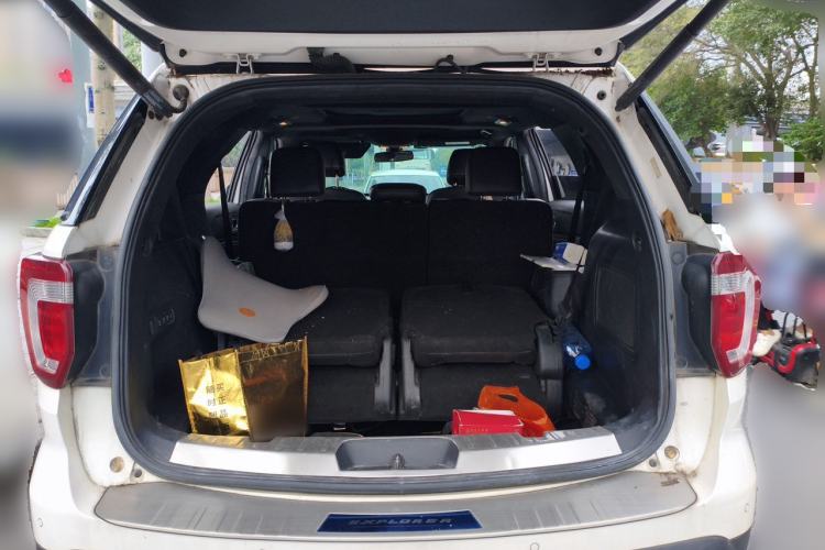 Used Ford Explorer 2017 2.3T Elite Edition Trunk