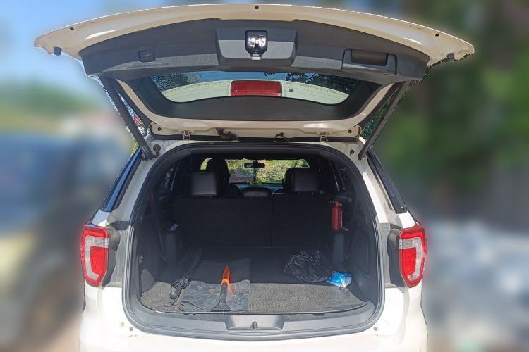 Used Ford Explorer 2017 2.3T Fashion Edition Trunk
