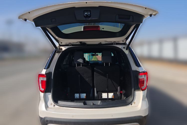 Used Ford Explorer 2017 2.3T Fashion Edition Trunk