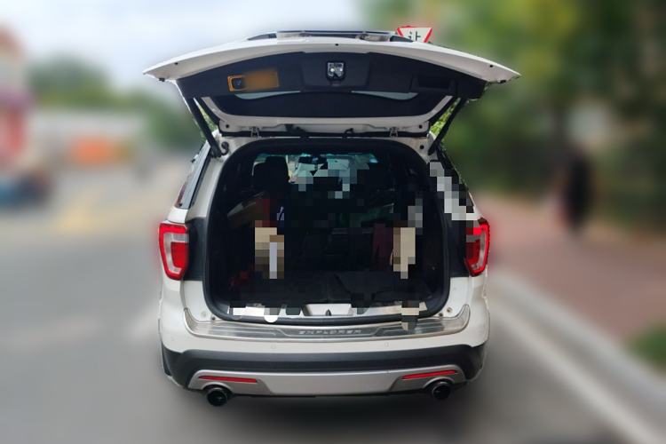 Used Ford Explorer 2017 2.3T Elite Edition Trunk
