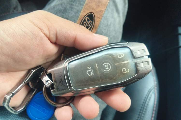 Used Ford Explorer 2017 3.5T Sport Edition Vehicle Key