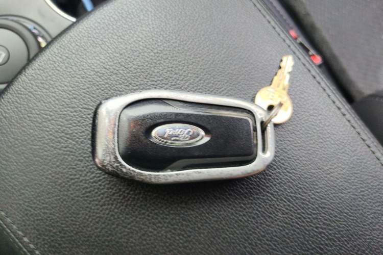 Used Ford Explorer  Vehicle Key