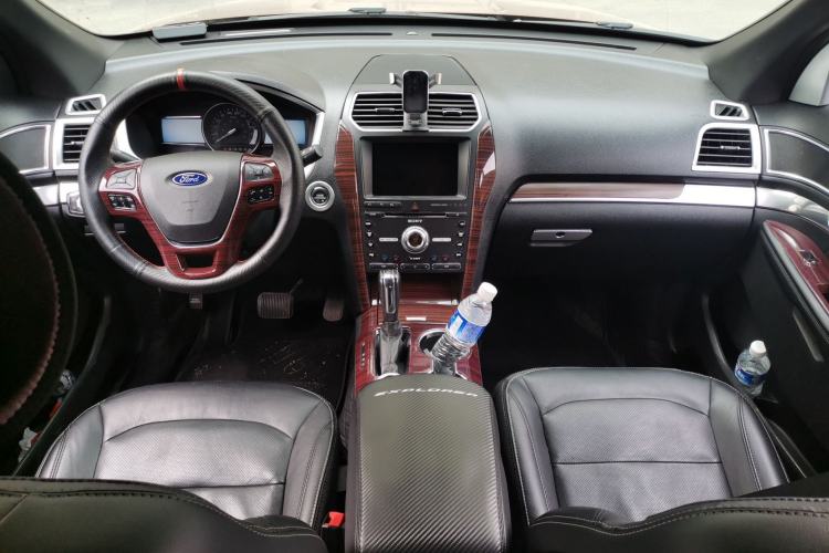 Used Ford Explorer 2017 2.3T Elite Edition Center Console