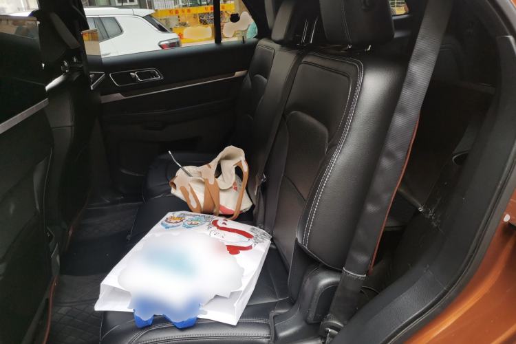 Used Ford Explorer 2017 2.3T Elite Edition Left Rear Seat