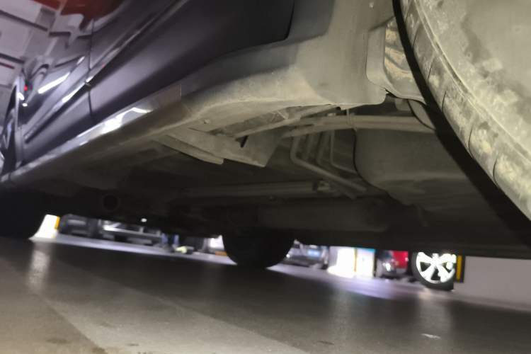 Used Ford Explorer 2018 2.3T Elite Edition Chassis Rear Left