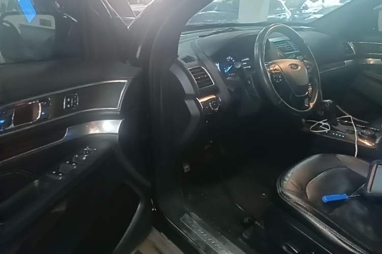 Used Ford Explorer 2018 2.3T Elite Edition Driver Seat