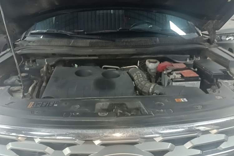 Used Ford Explorer 2018 2.3T Elite Edition Engine Bay