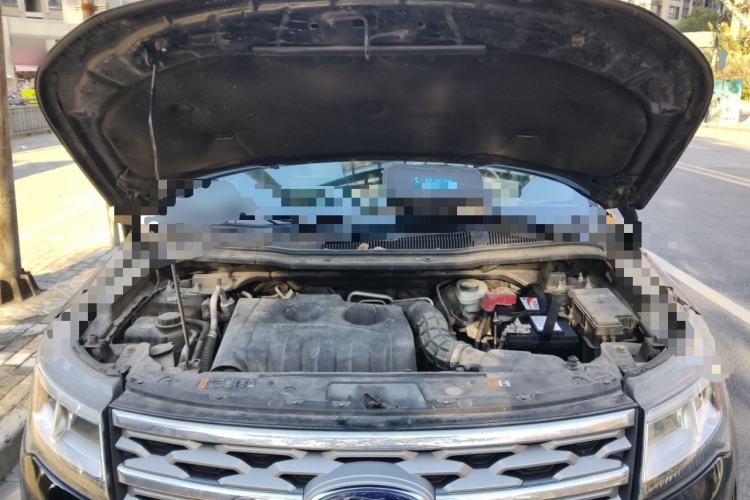 Used Ford Explorer 2018 2.3T Elite Edition Engine Bay