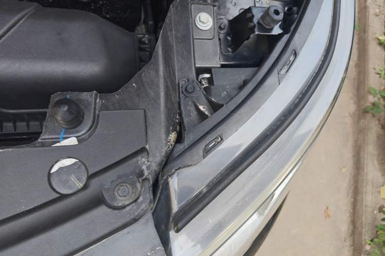 Used Ford Explorer 2018 2.3T Elite Edition Engine Bay Left