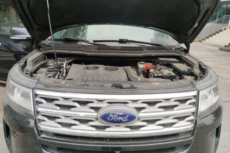 Used Ford Explorer 2018 2.3T Elite Edition Engine Bay